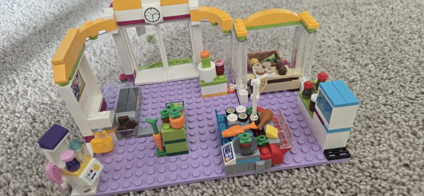 LEGO Friends Heartlake City Grocery Store Playset - photo 2