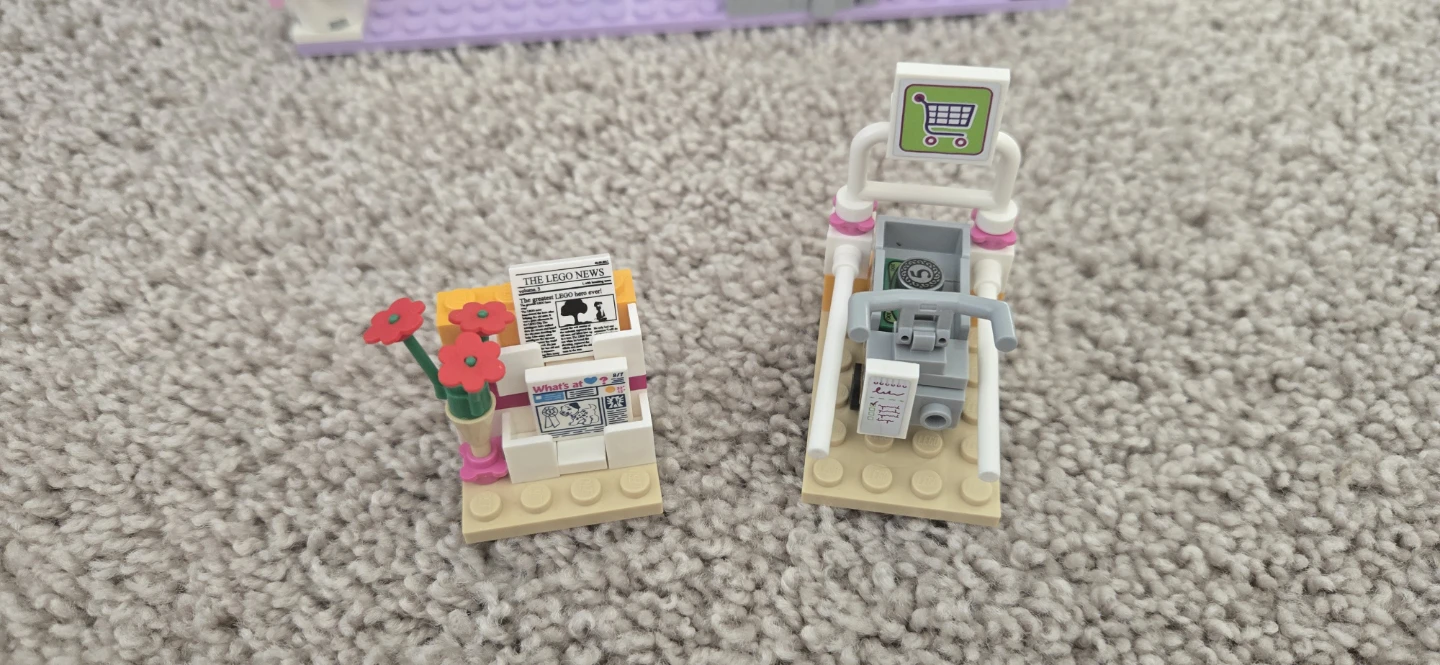 LEGO Friends Heartlake City Grocery Store Playset - photo 3