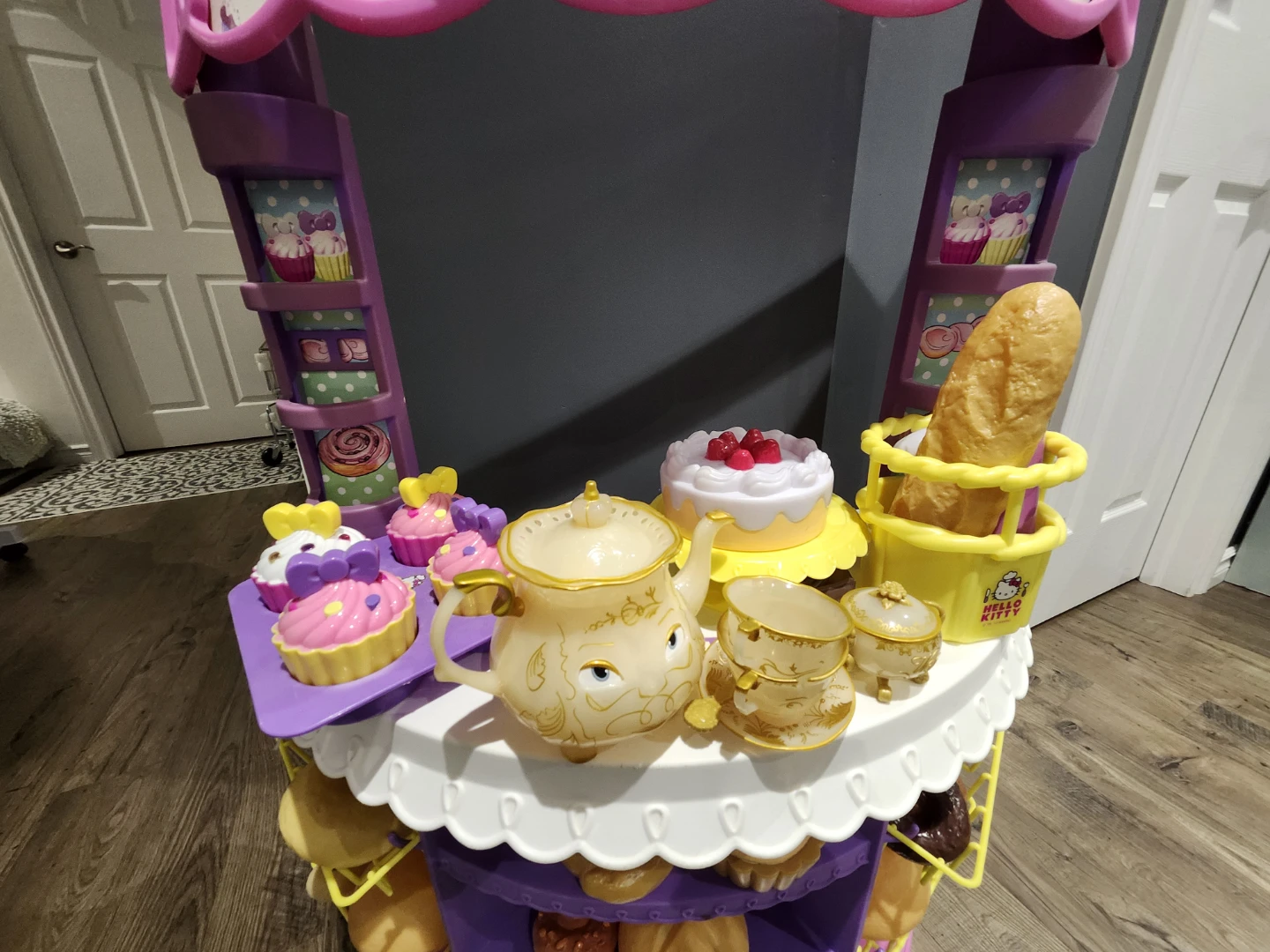 Hello Kitty Market Stand Playset - photo 2