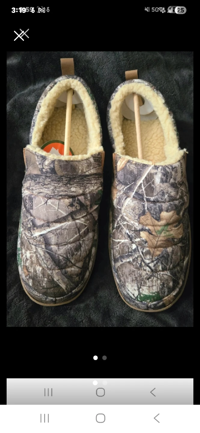 Ozark Camo Slippers. Size 9-10