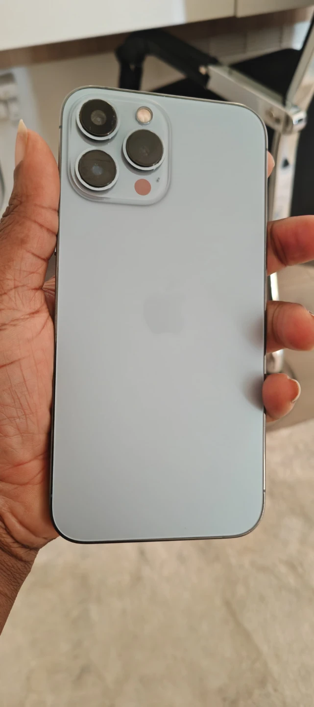 iPhone 13 Pro 128GB - Great Condition! - photo 2