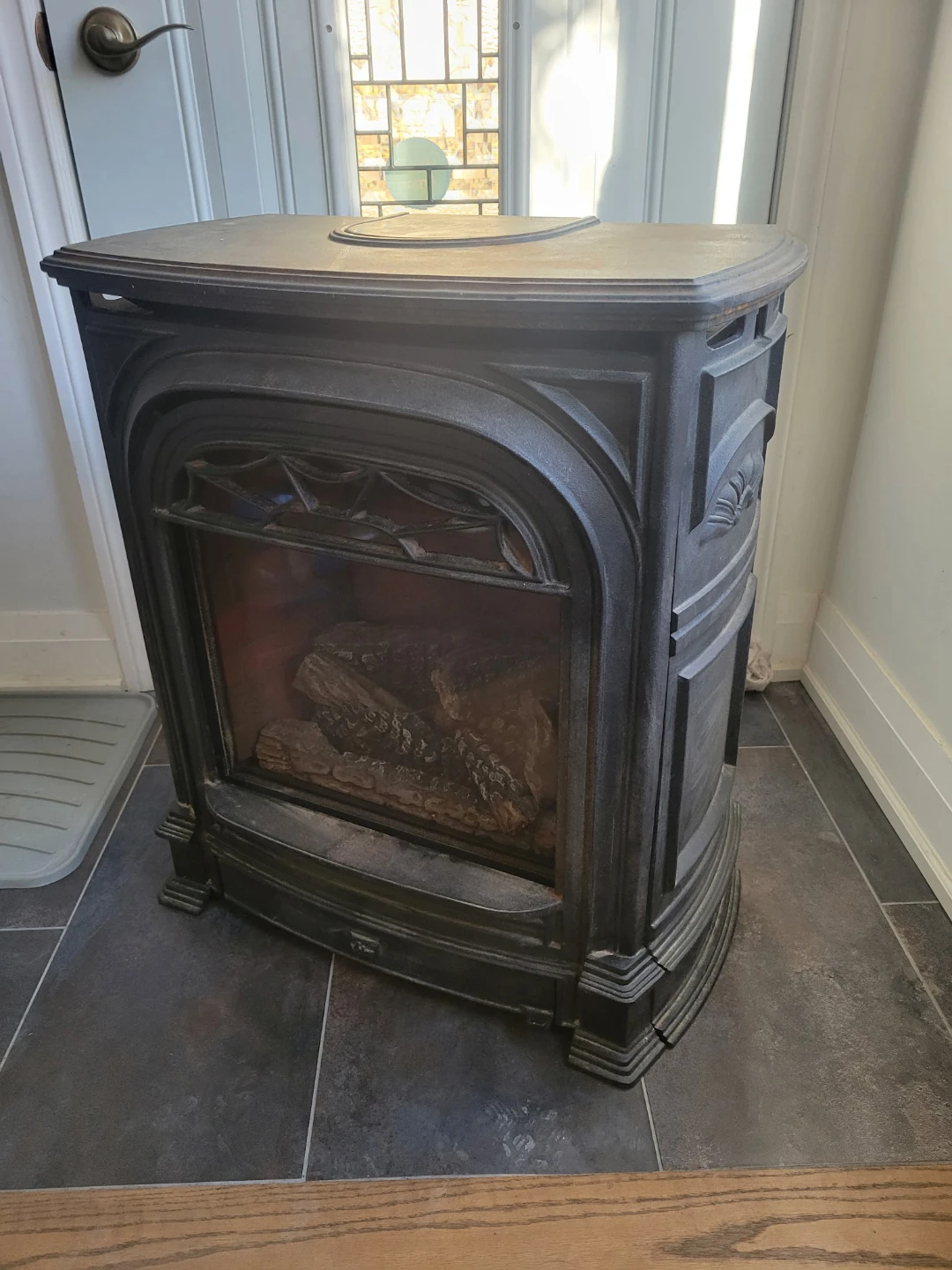 Valour Gas Fireplace - Freestanding