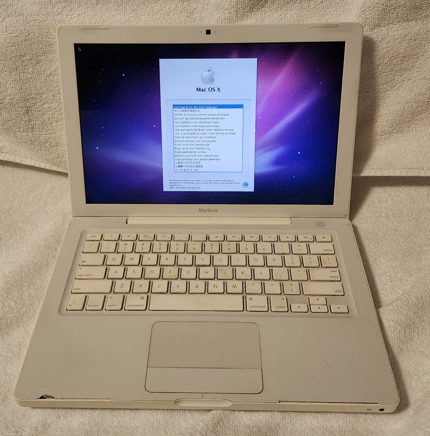 Macbook 2009 model A1181