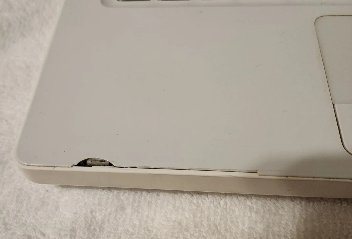 Macbook 2009 model A1181 - photo 4