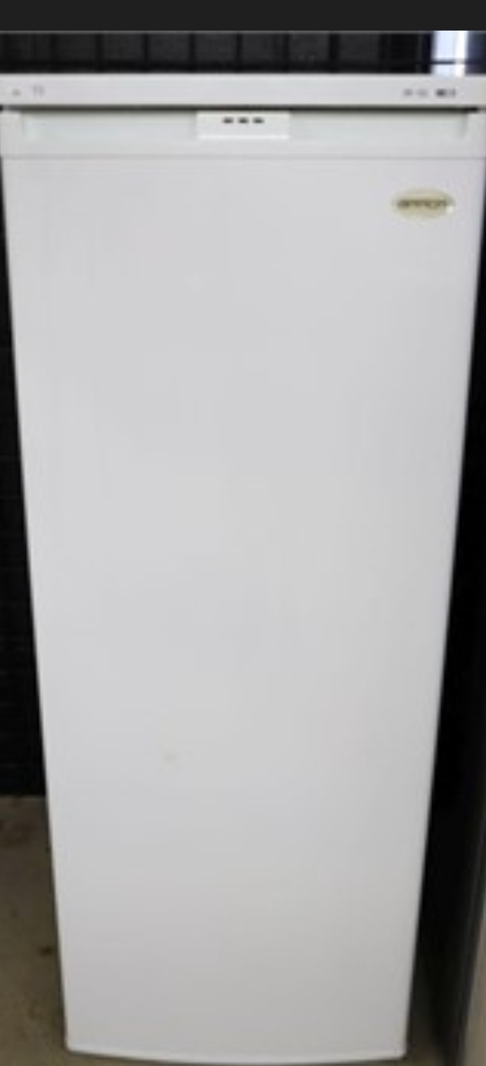 BRADA MF-183 Upright Freezer