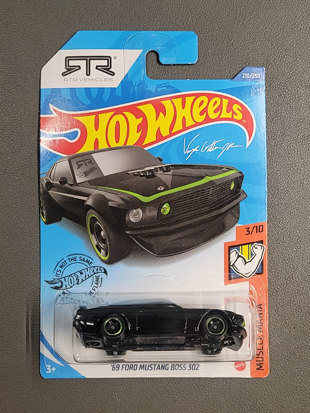 Hot Wheels '69 Ford Mustang Boss 302 RTR