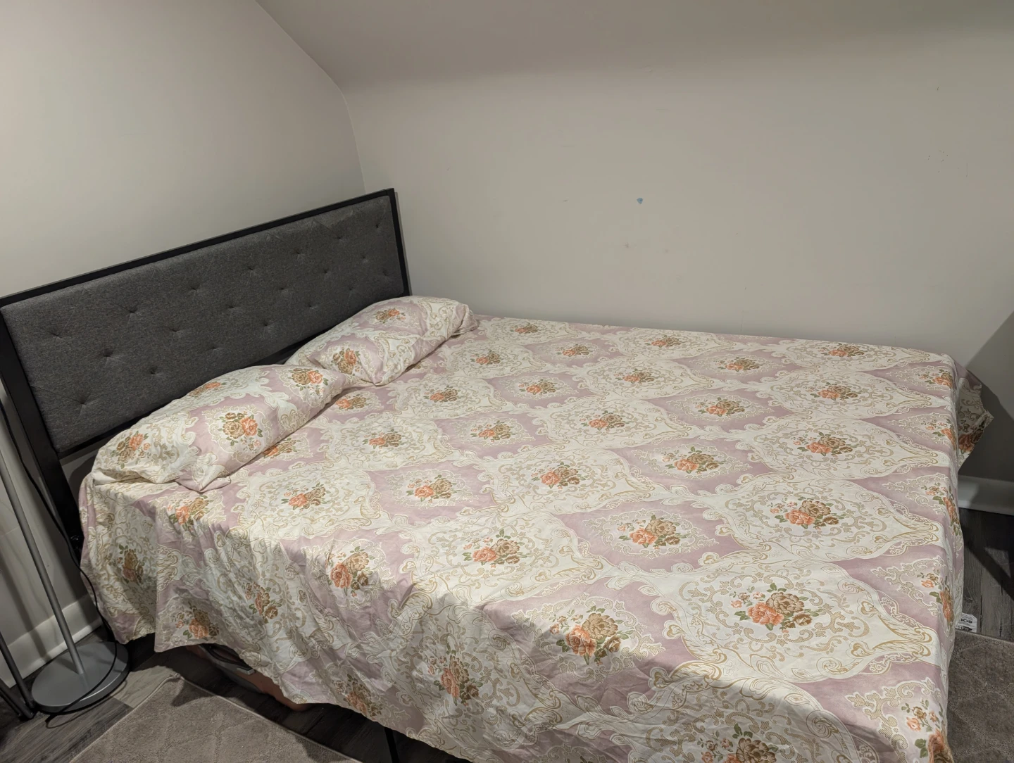 Queen Size Bed Frame with Headboard and Queen Mattress - photo 2