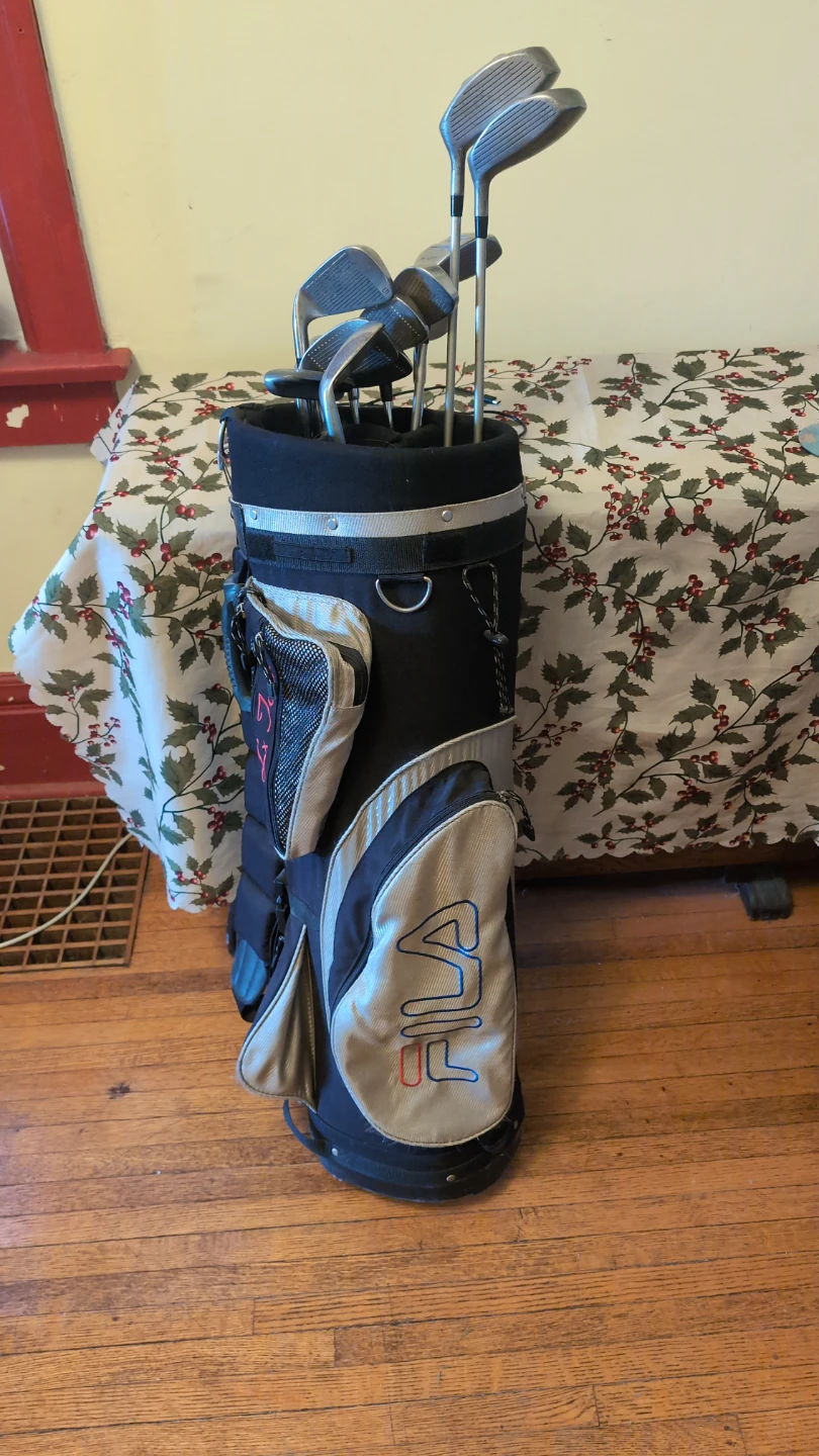Women's Right-handed Golf Club Set with Cart