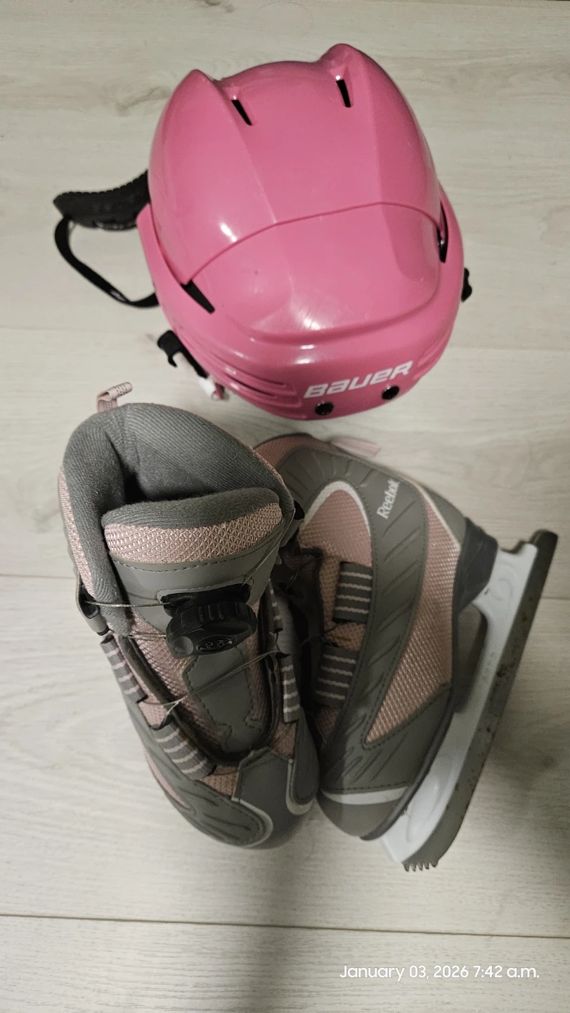 Reebok Girl's Ice Skates, Size 12J