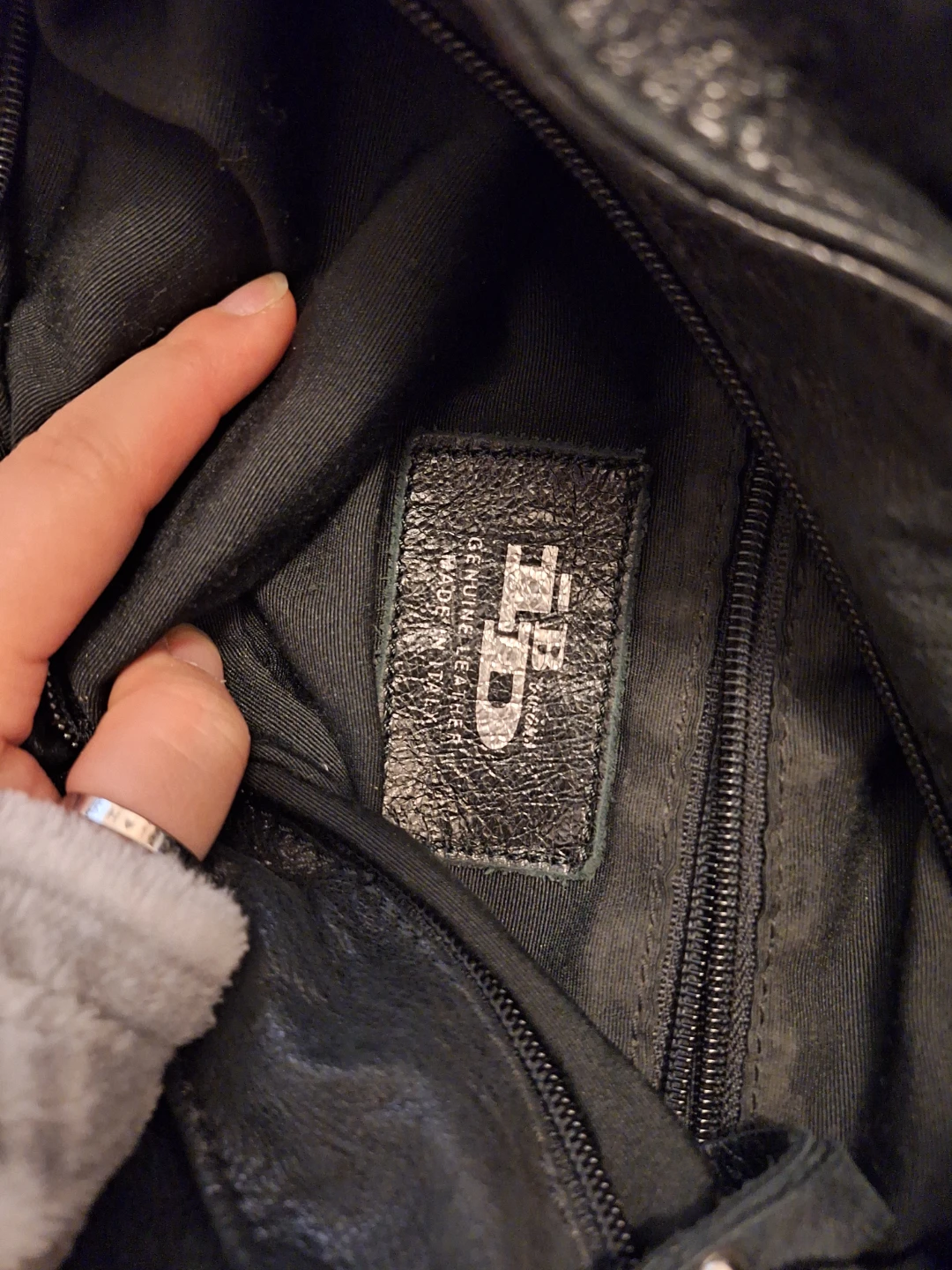 Tignanello Black Leather Handbag - photo 3