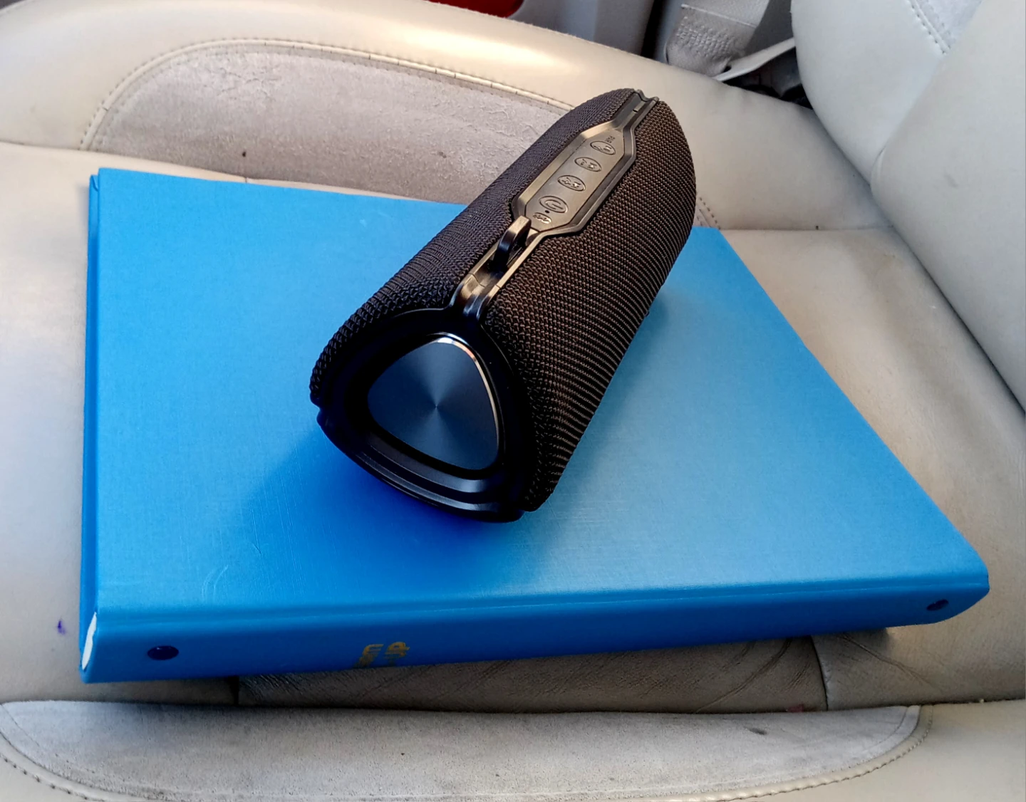 Magnadyne LS-BT1B Portable Waterproof Bluetooth Speaker - photo 3