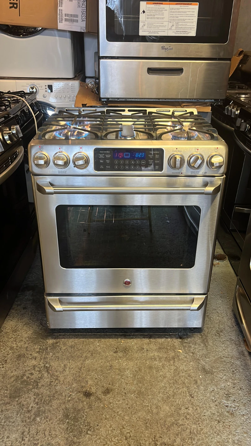 GE CAFE  Stainless Steel Gas Range 30 inch - photo 4
