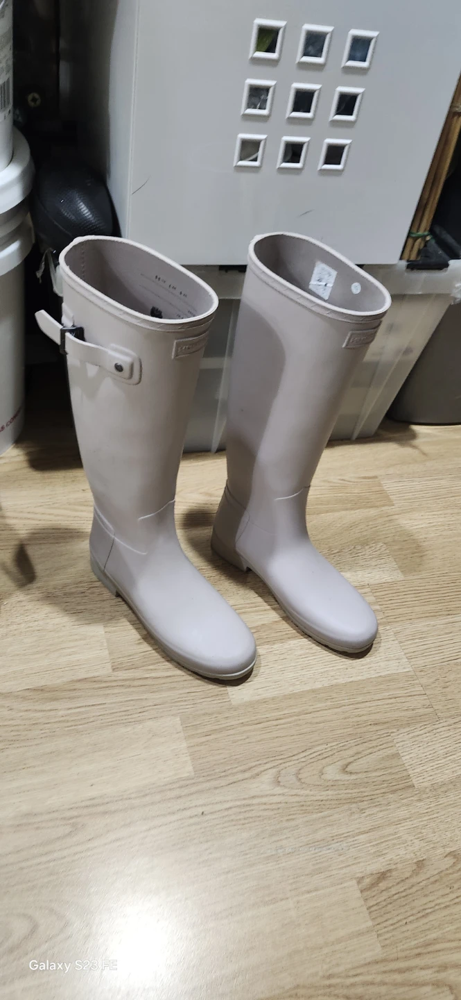 Hunter Women's Rain Boots,Light Purple 14" high.price is firm