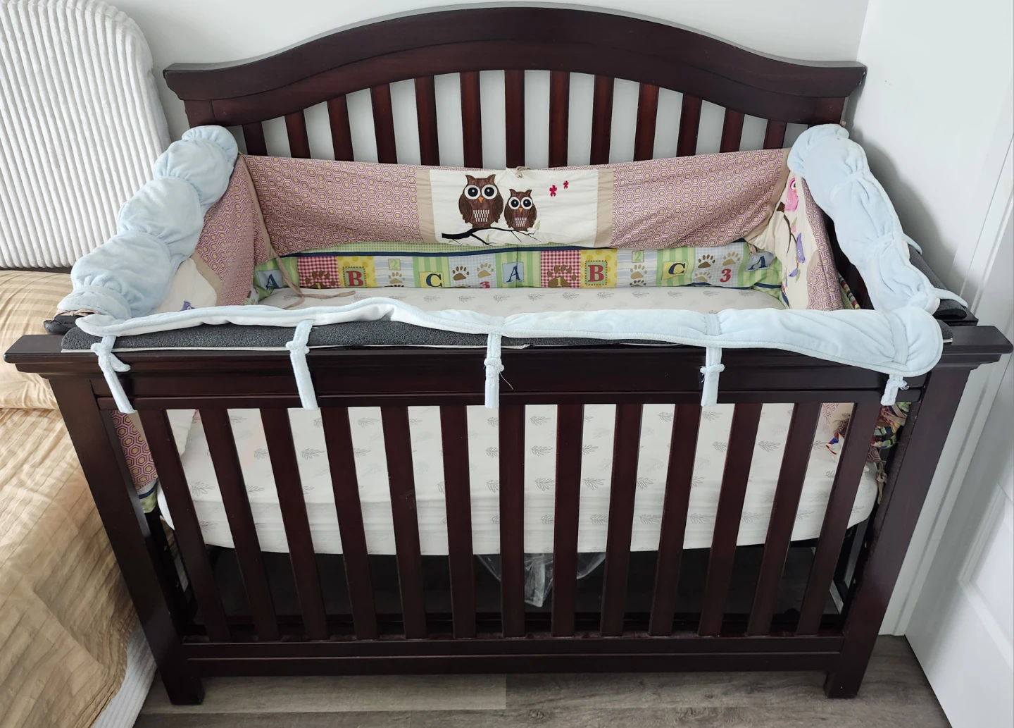 Convertible Crib with Mattress & Accessories