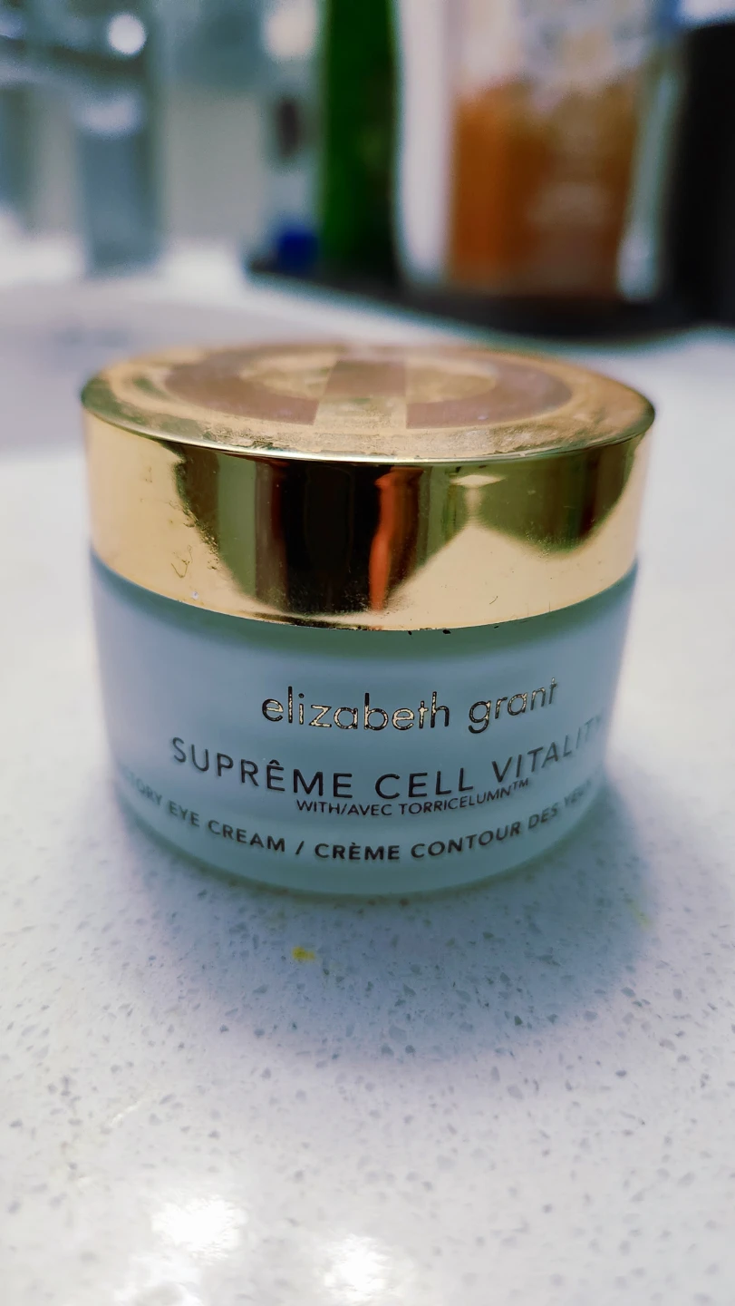 Free Elizabeth Grant eye cream 🥕