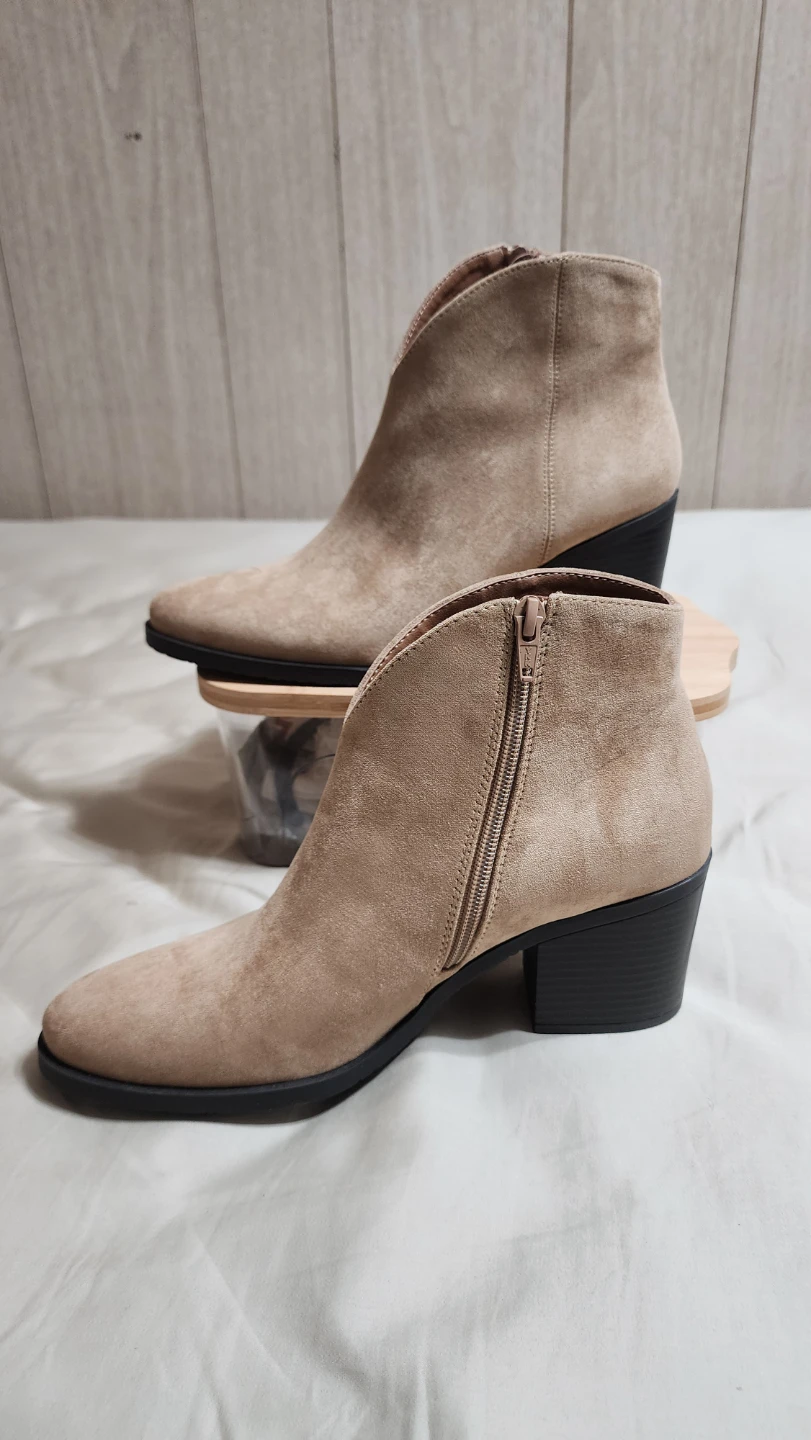 Sonoma Tan Suede Ankle Boots size 9 - photo 4