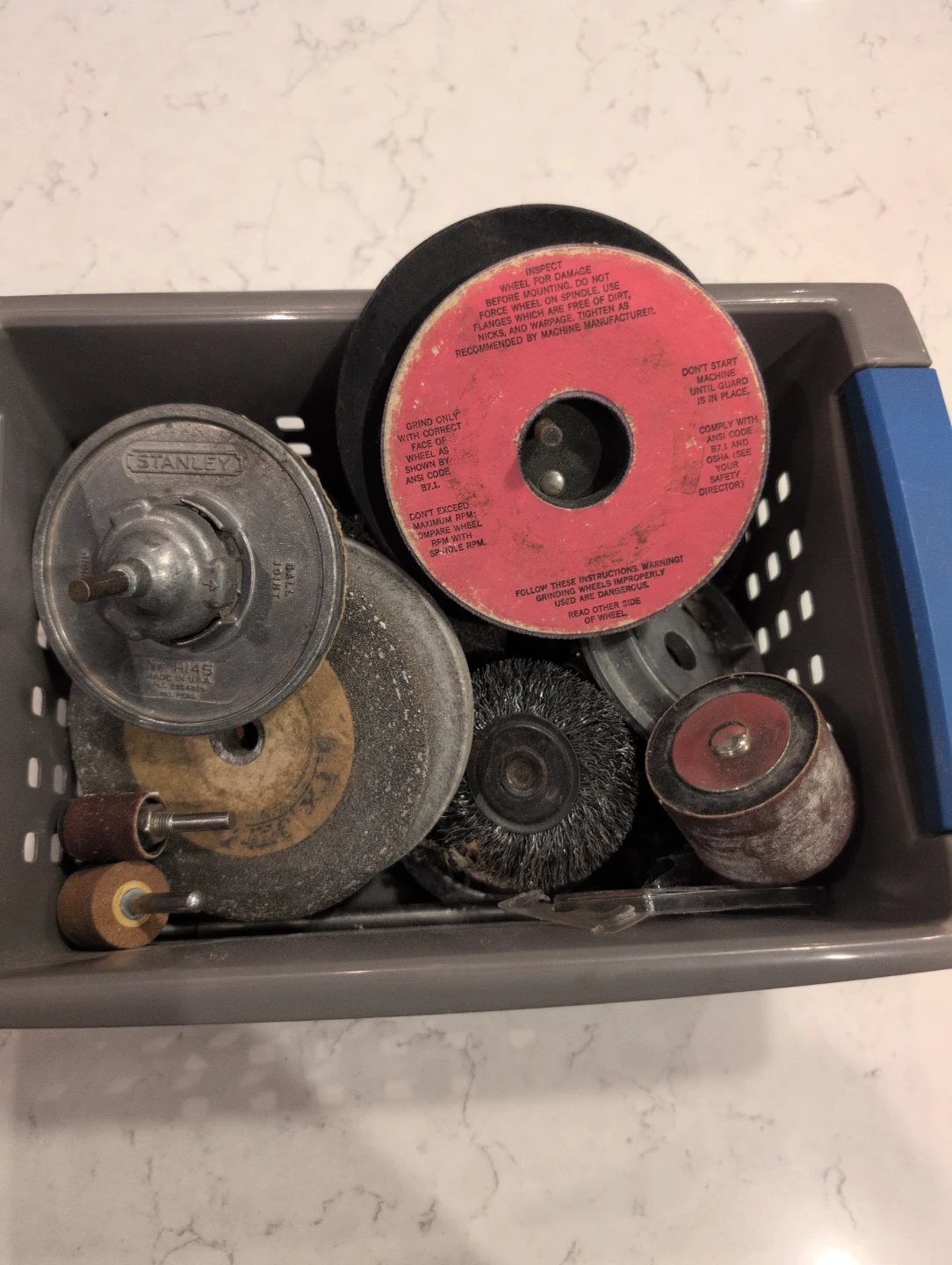 Central Machinery 6" Bench Buffer - photo 5