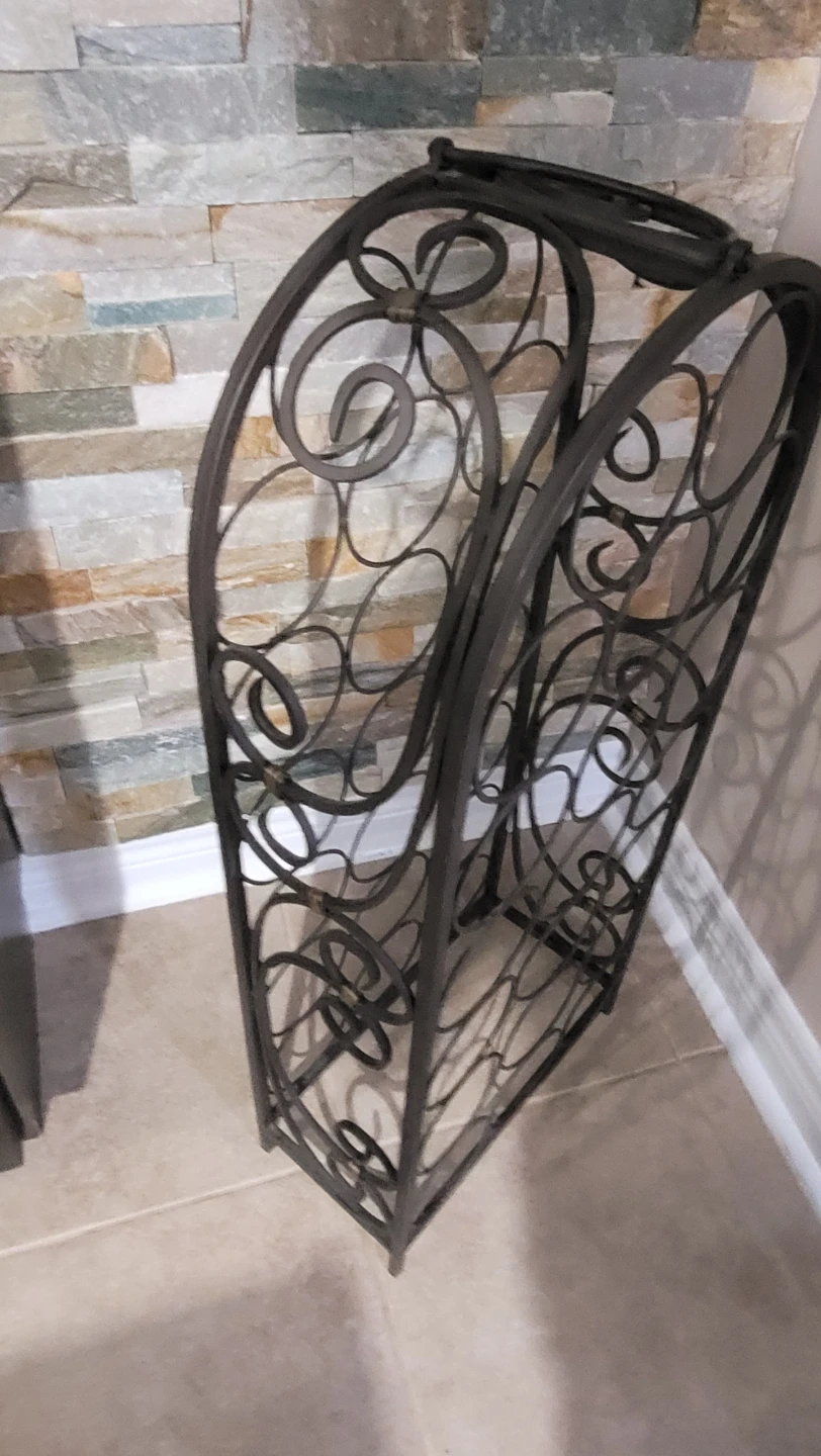 Wrought iron wine rack over 2 feet high hold 20 bottles - photo 3