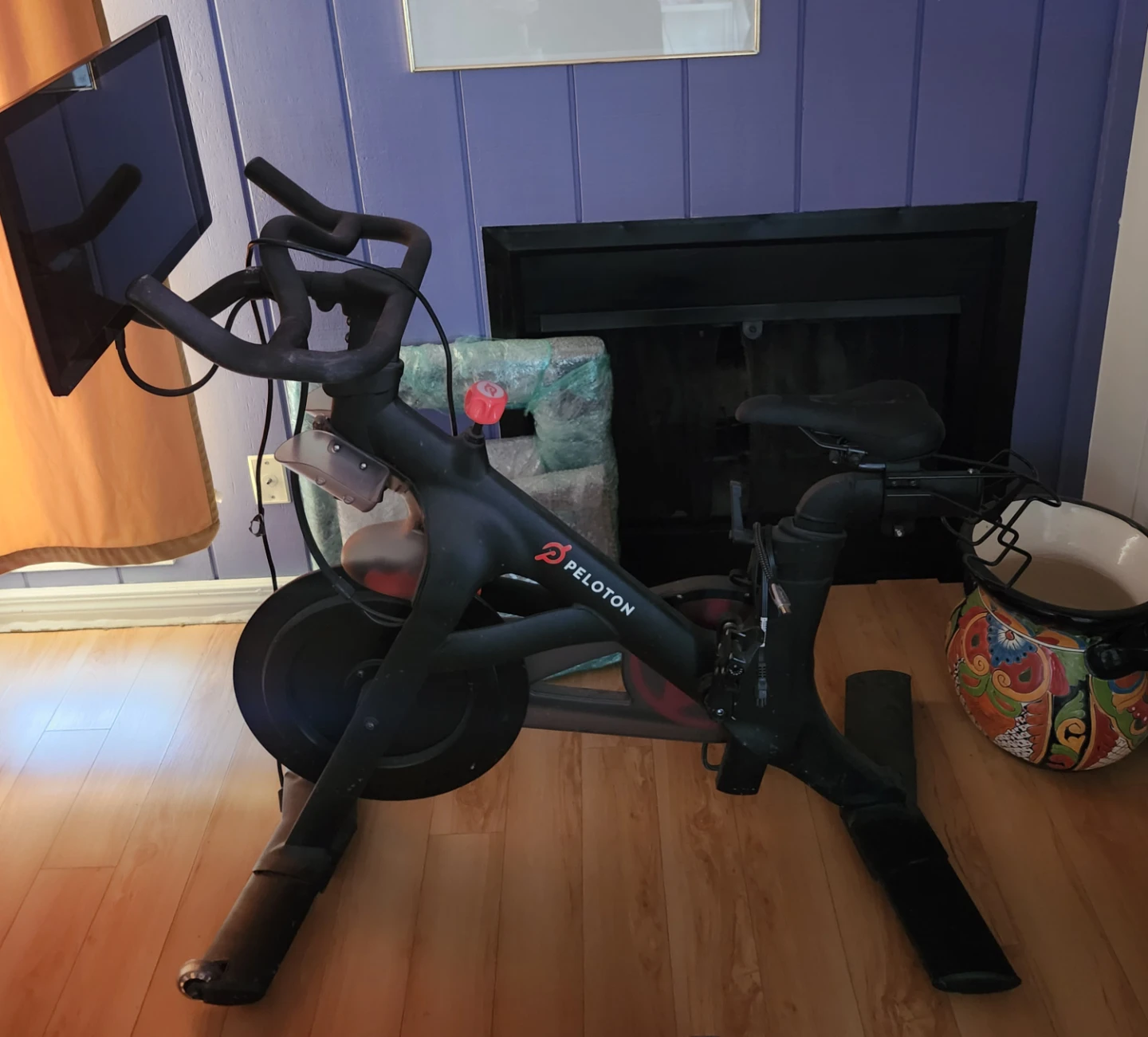 Peloton Spin Bike - photo 2