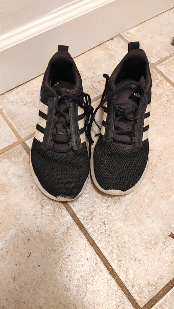 Adidas  Sneakers - Size 5 - photo 2