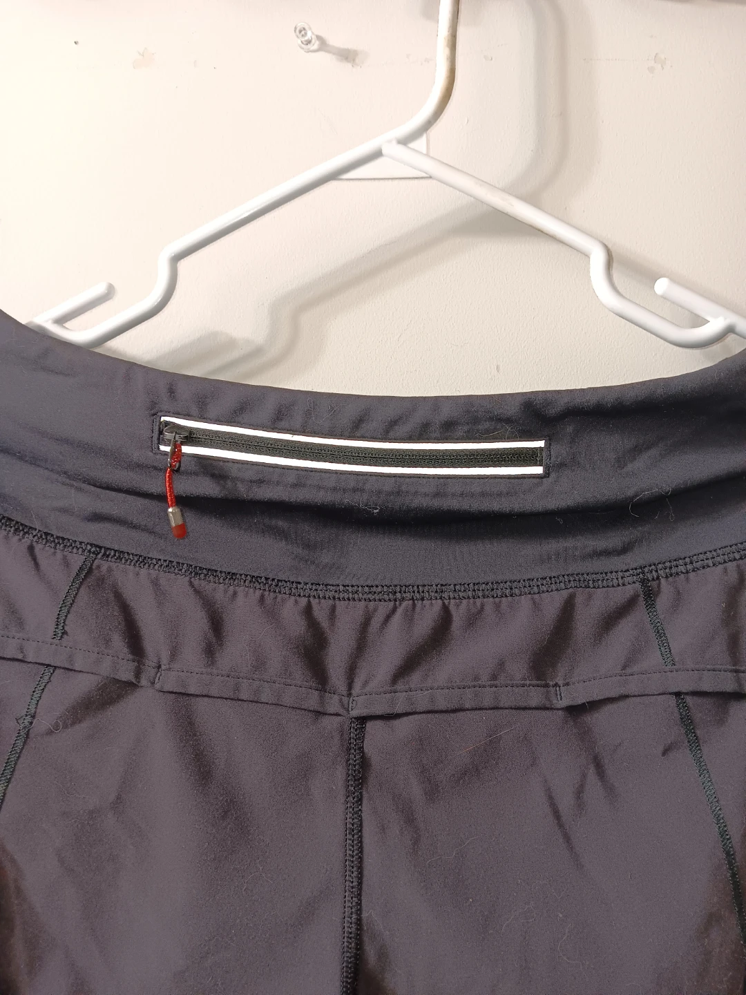 Lululemon Running Shorts, Size 6, in Black!! - photo 4