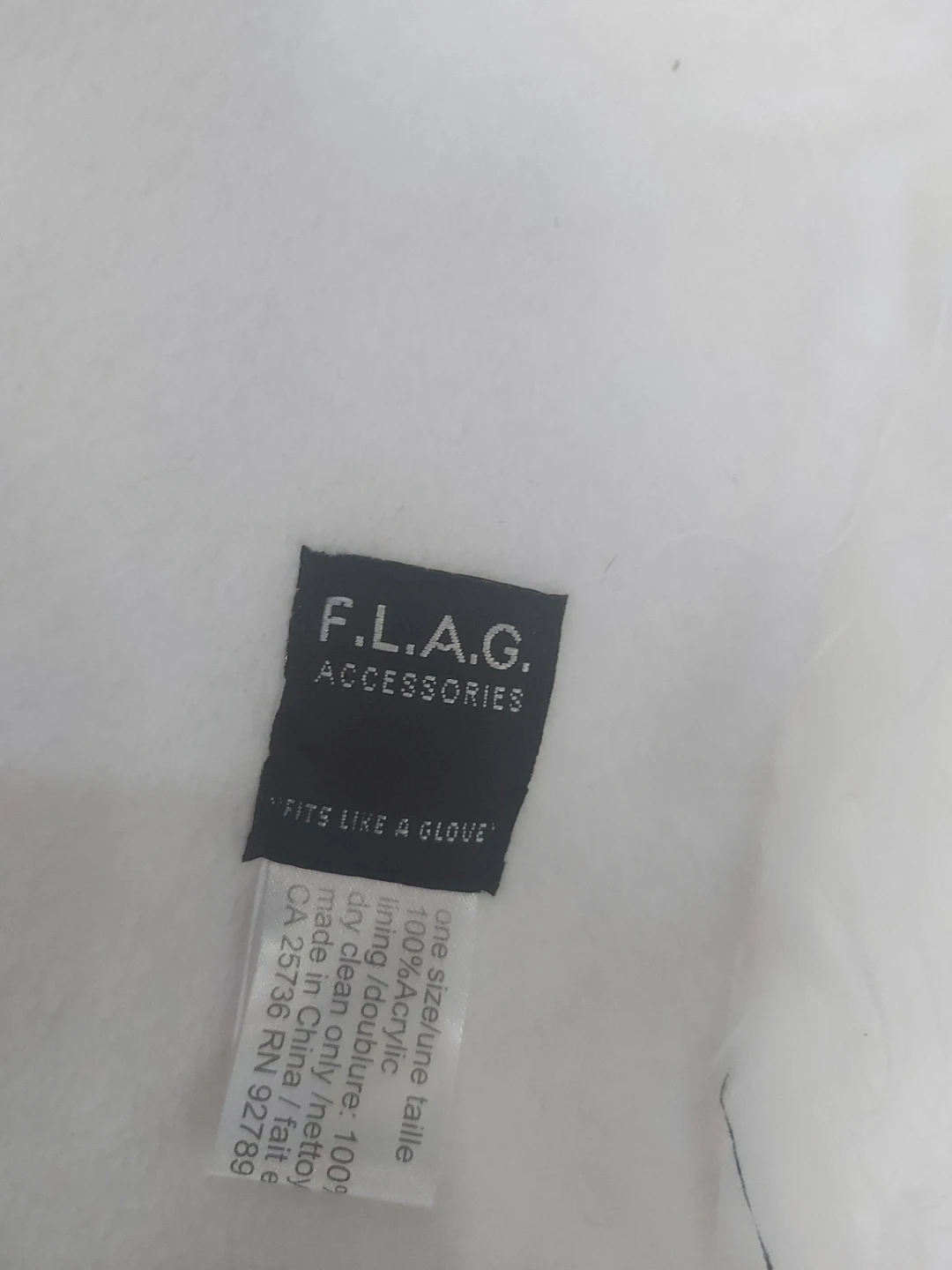 F.L.A.G. Accessories White Rug - photo 2