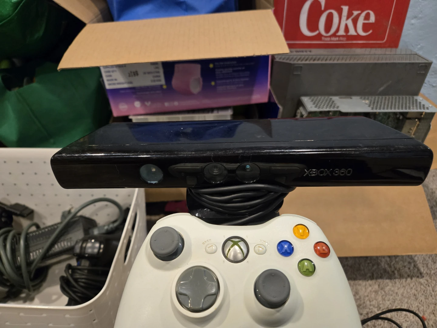 Selling xbox 360 original bundle with guitar - photo 2