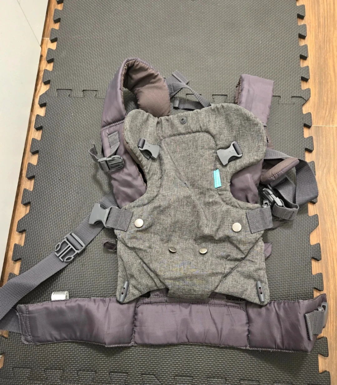 Infantino Baby Carrier - photo 4