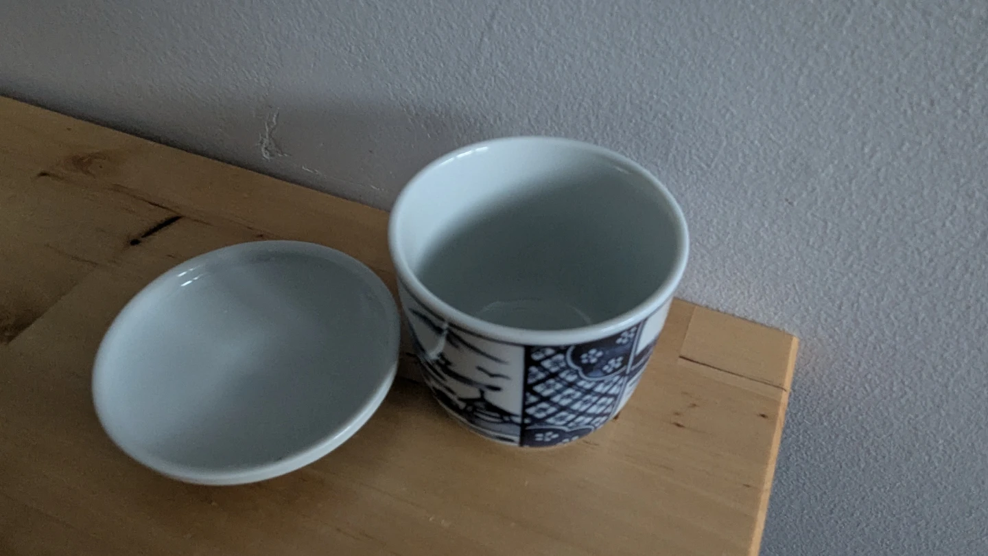 Blue and White Japanese Tea Cup with Lid #freecycle - photo 2