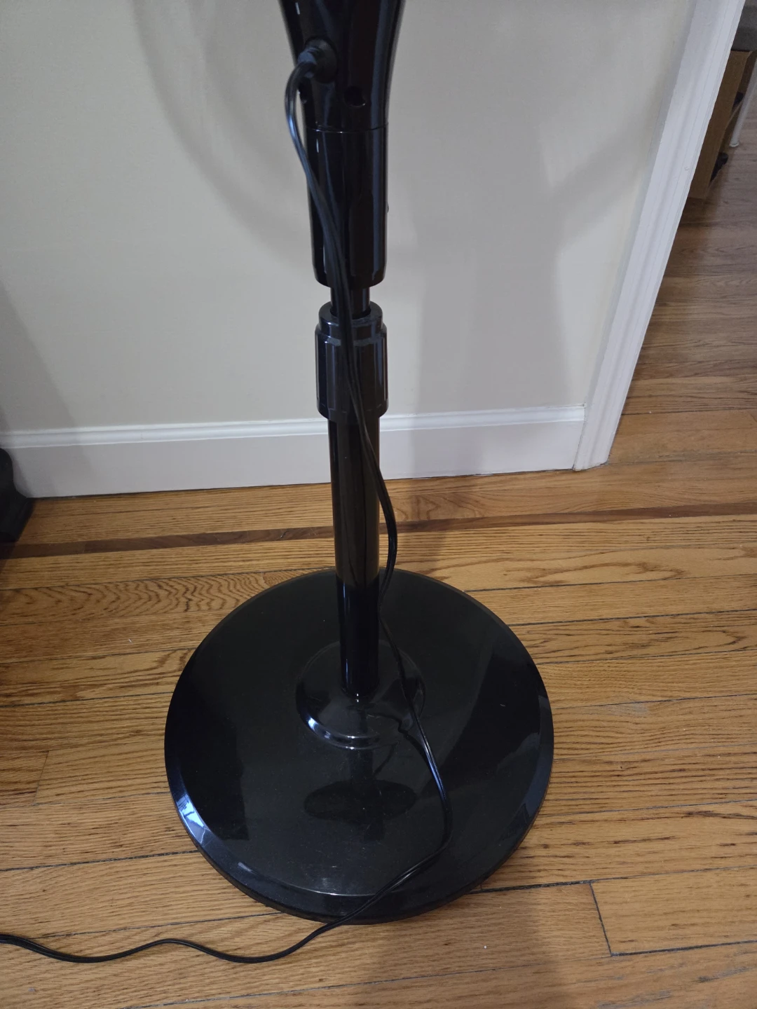 Pedestal Fan and Remote - photo 2