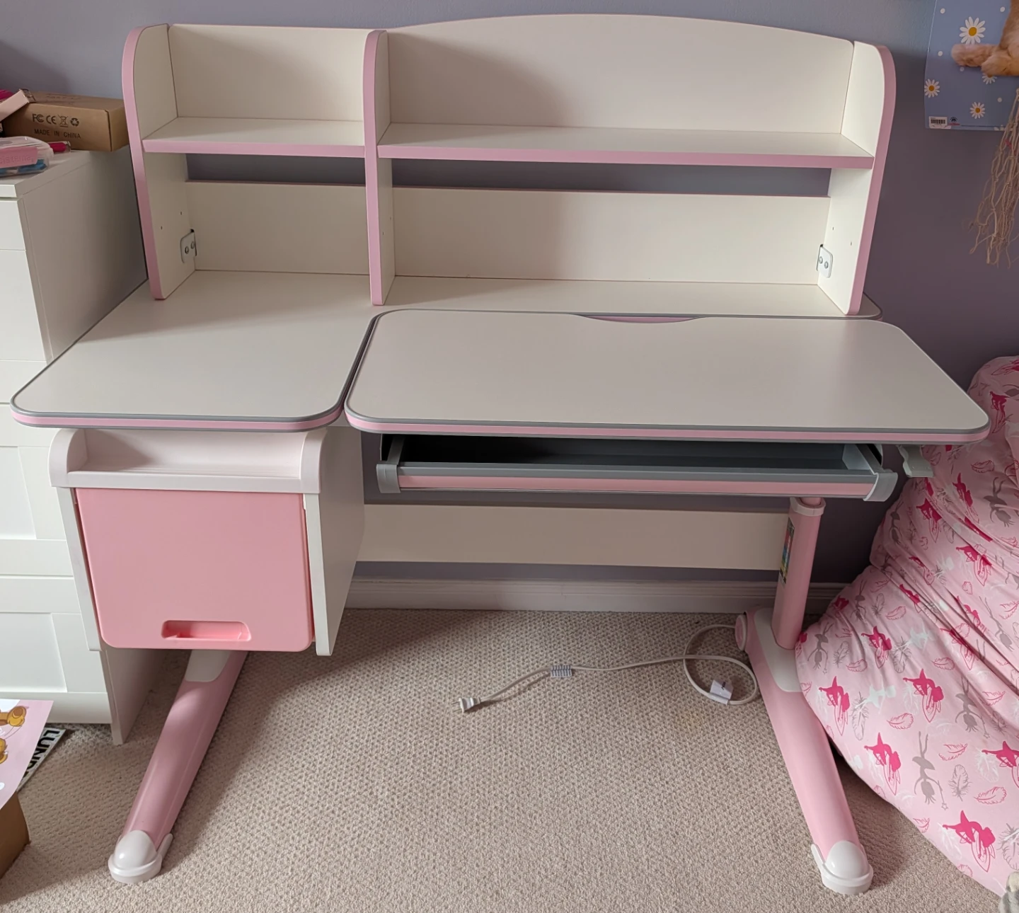🥕Adjustable Height Kids Desk - Pink & White