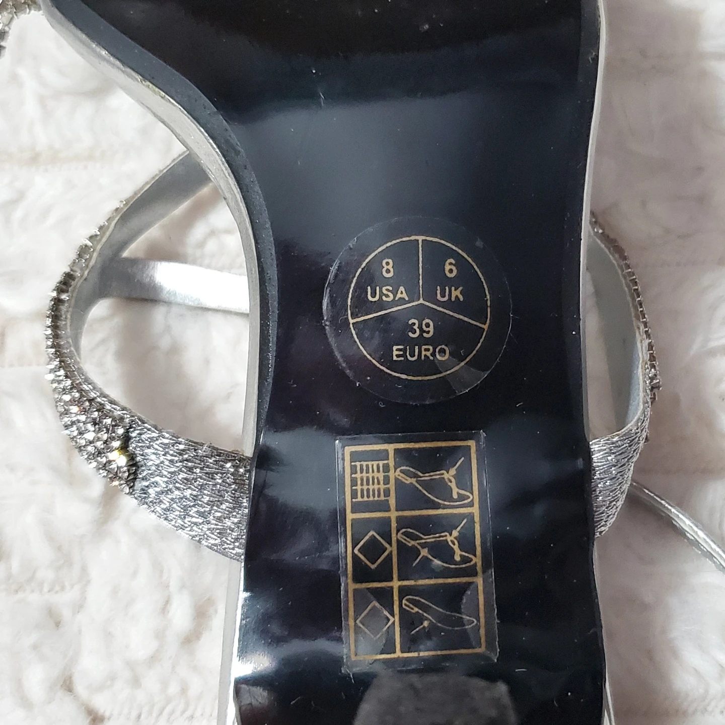 Le Château Silver Embellished Heeled Sandals - photo 3