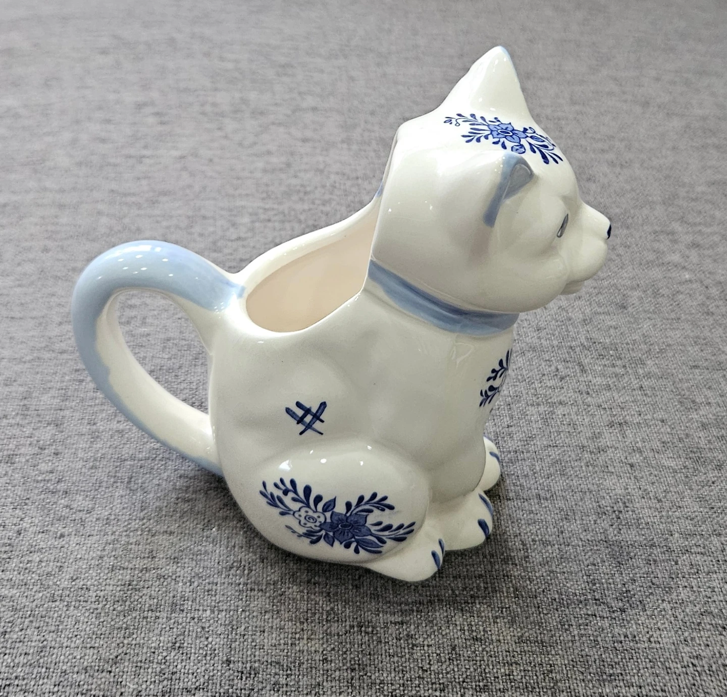 Cat Creamer Pitcher - Blue & White - photo 3