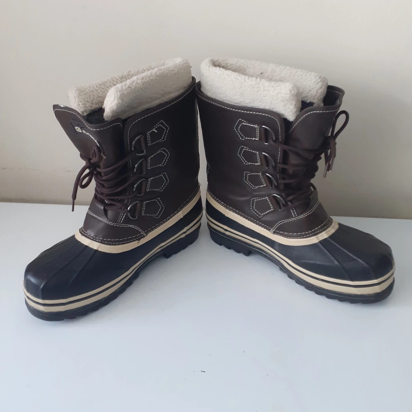 Outbound Winter Boots - Size 7 - photo 2