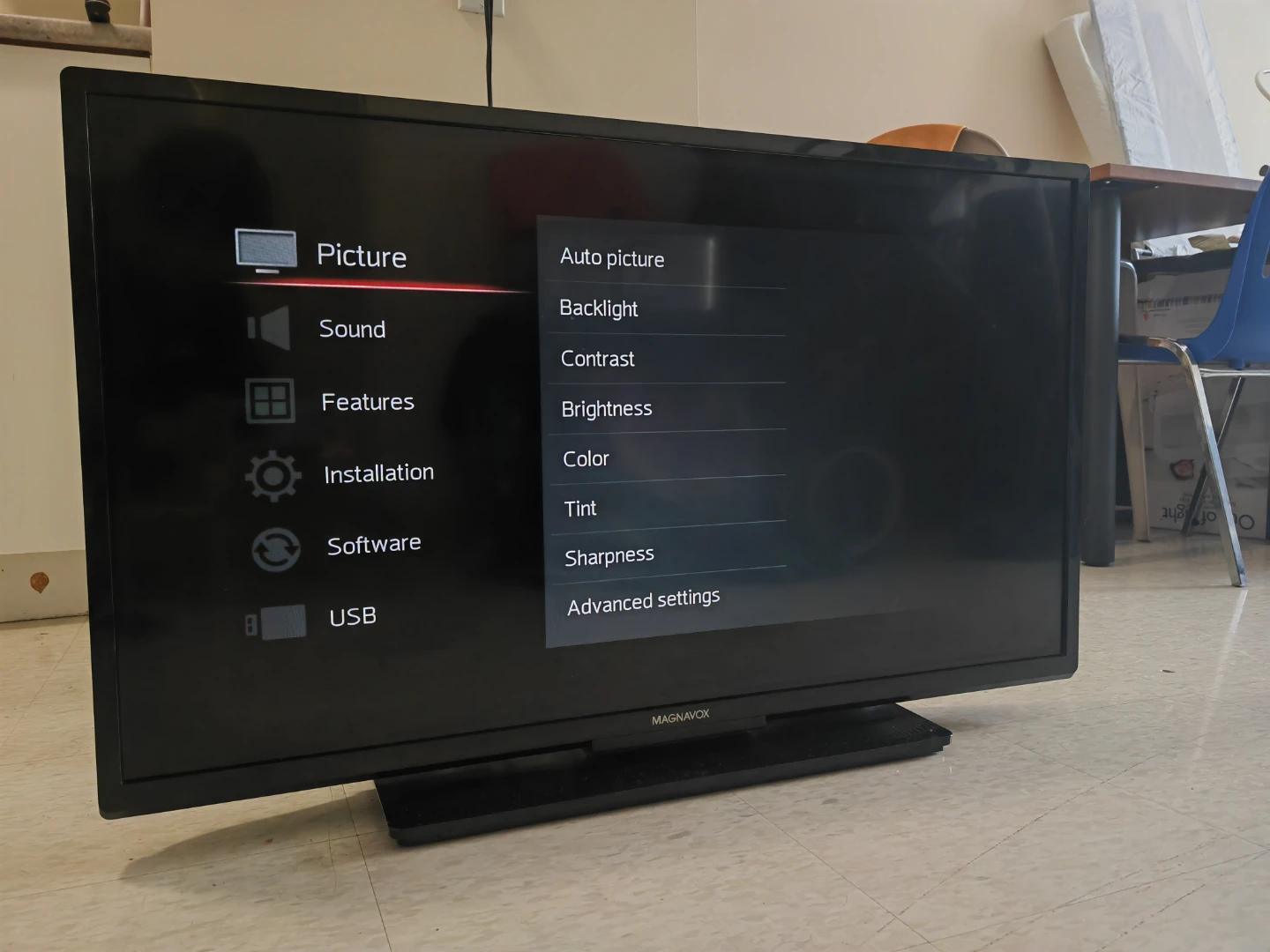 Magnavox TV - Great Condition! - photo 3