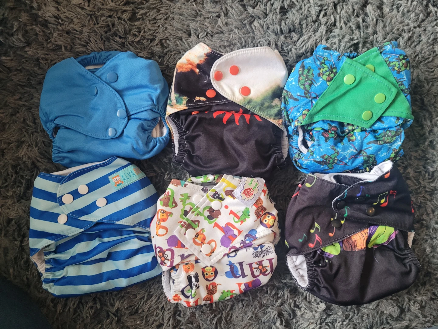 HUGE cloth diaper bundle, with liners and a nice container - photo 4