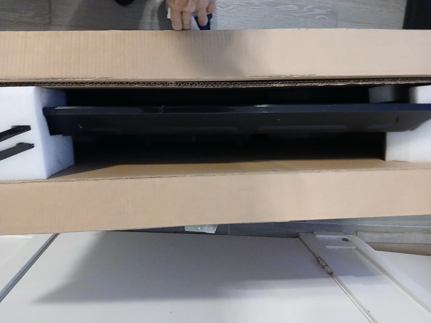 RCA 39" LED HD TV - Brand New in Box. - photo 2