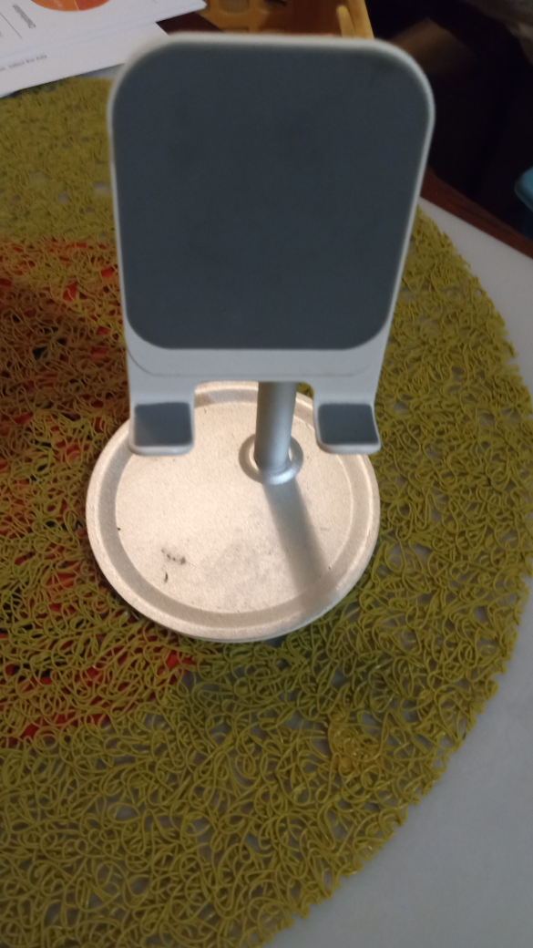 Adjustable Phone Stand - photo 5
