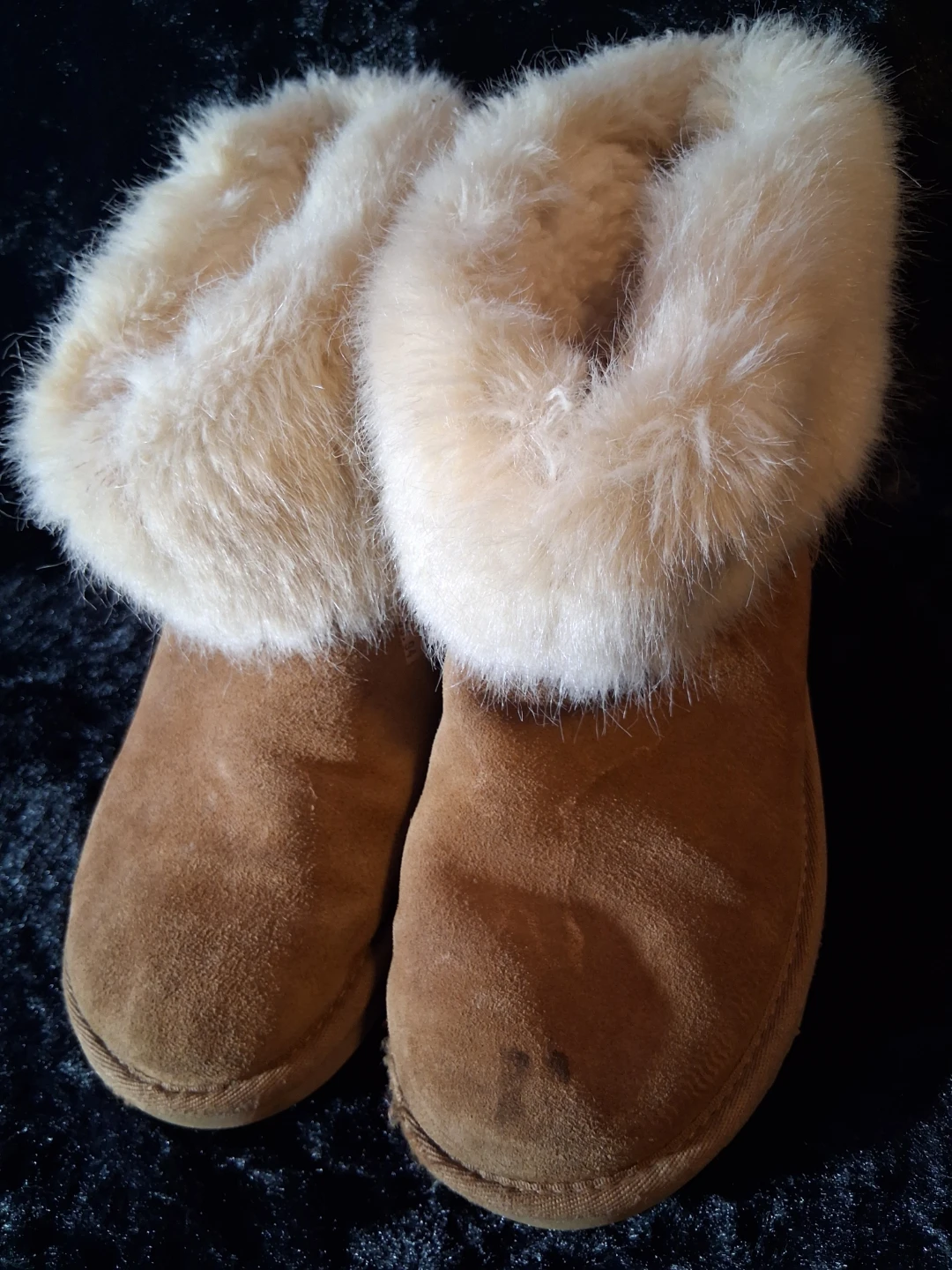 UGG Australia Boots with Fur Trim - photo 2