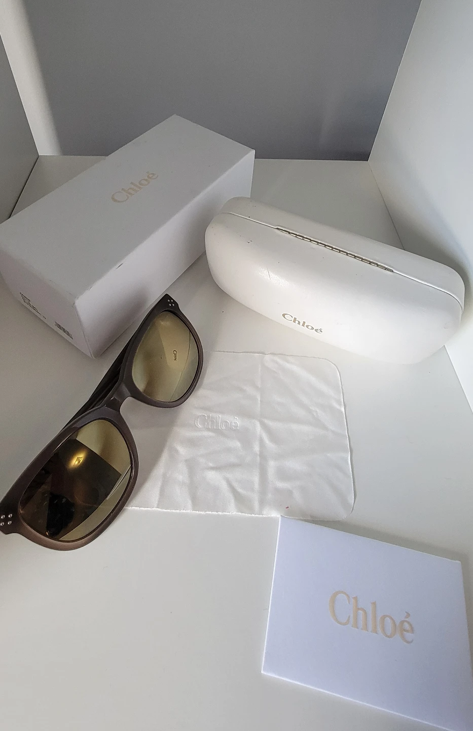 Authenic Chloé CE692s Sunglasses with Case - photo 2