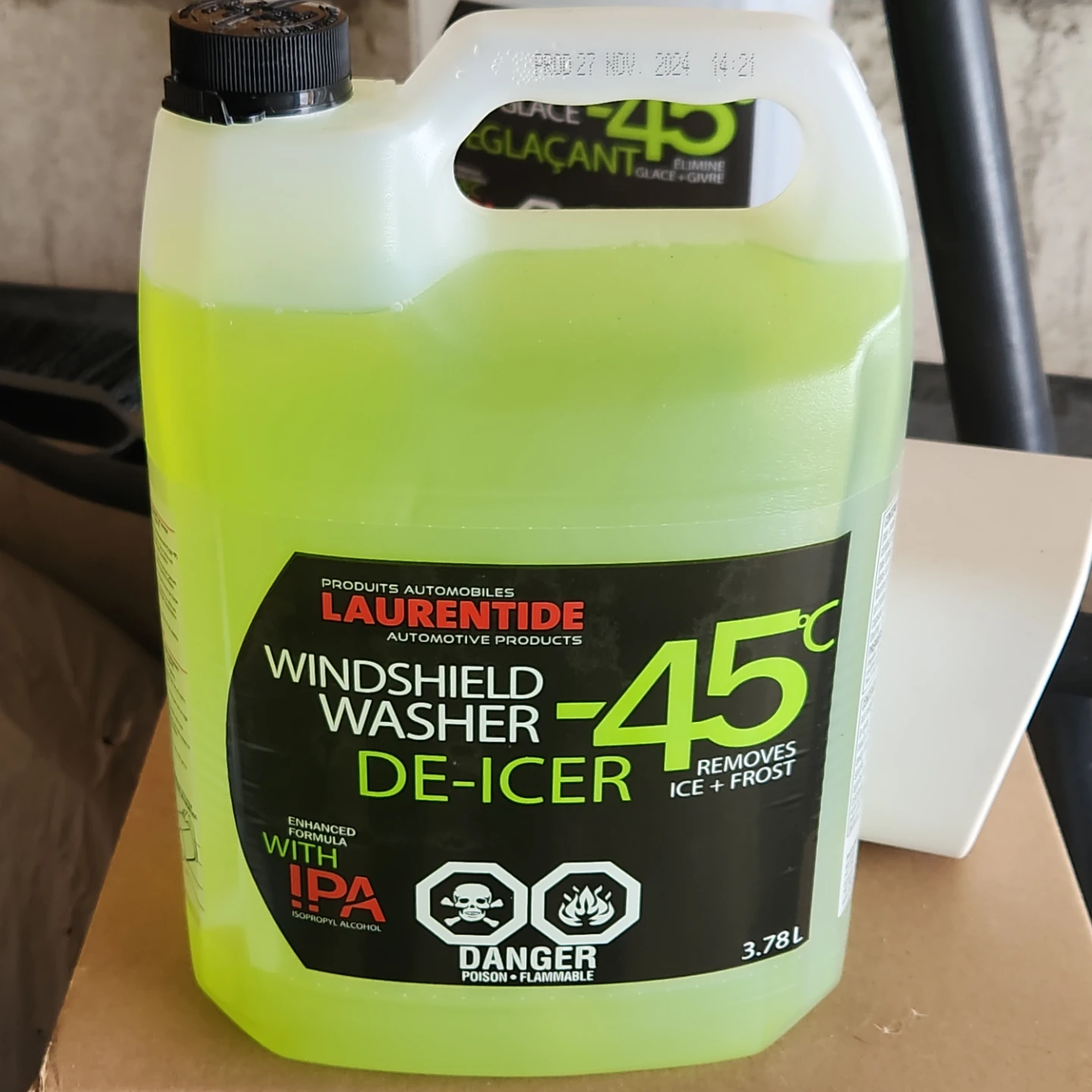 Laurentide Windshield Washer De-icer -45°C