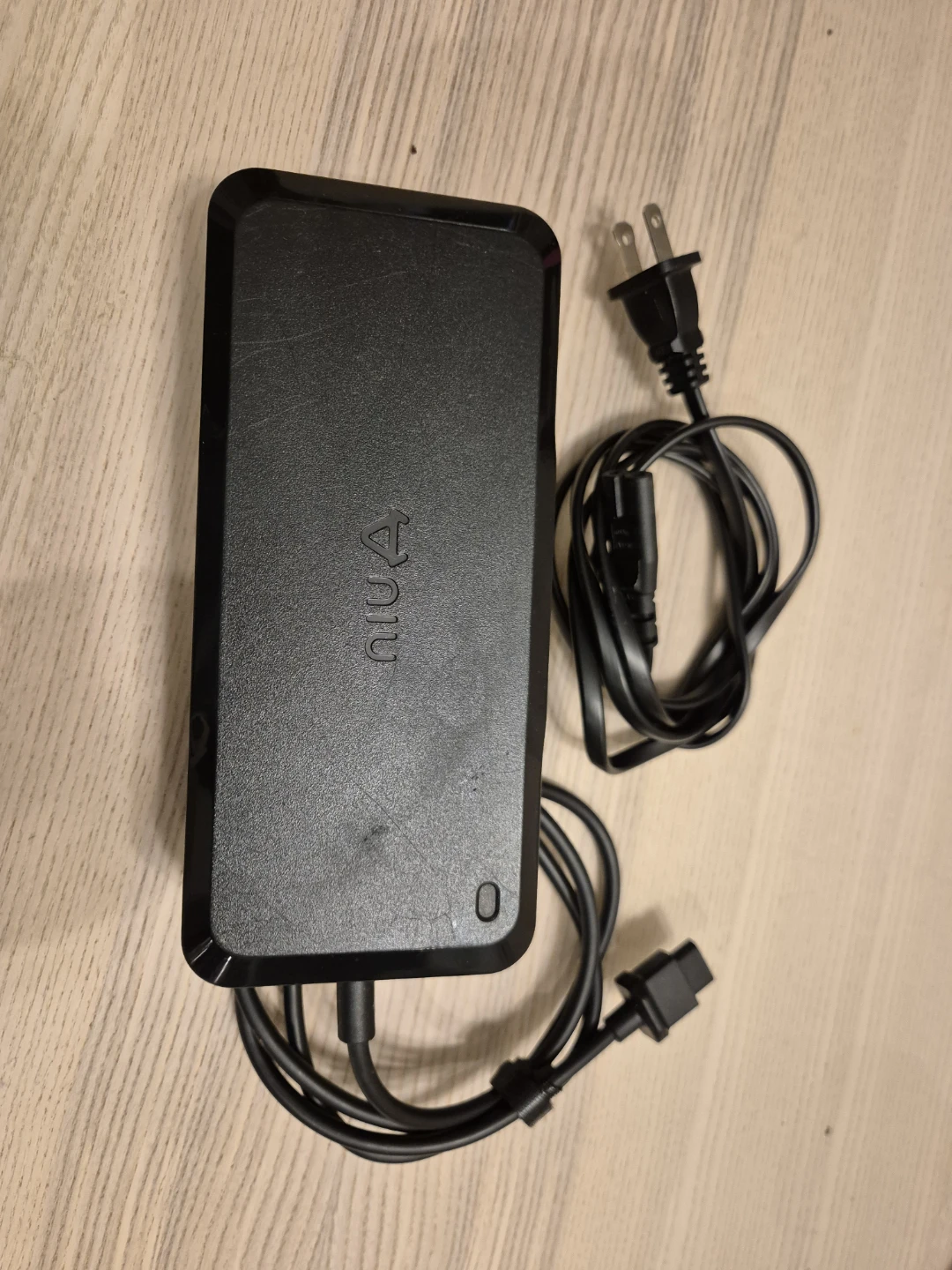 NIU Battery Charger PLD108-EVCN08-54020 - photo 2
