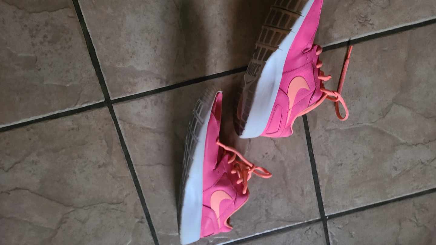 Nike Pink Sneakers - Size 5.5 Youth - photo 5