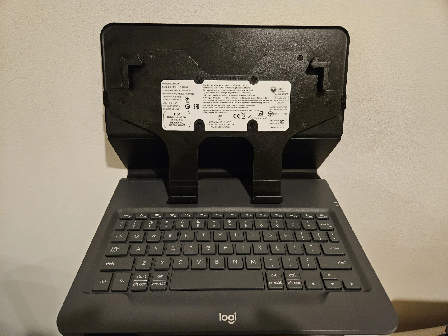 Logitech Universal Folio Keyboard Case