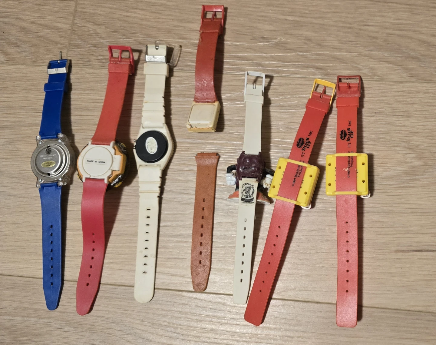 Lot of Advertising Watches - parts or repair LOT 3 - photo 2