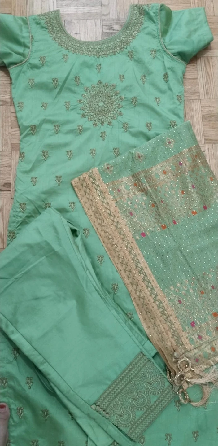 Beautiful Pakistani  dress - photo 2