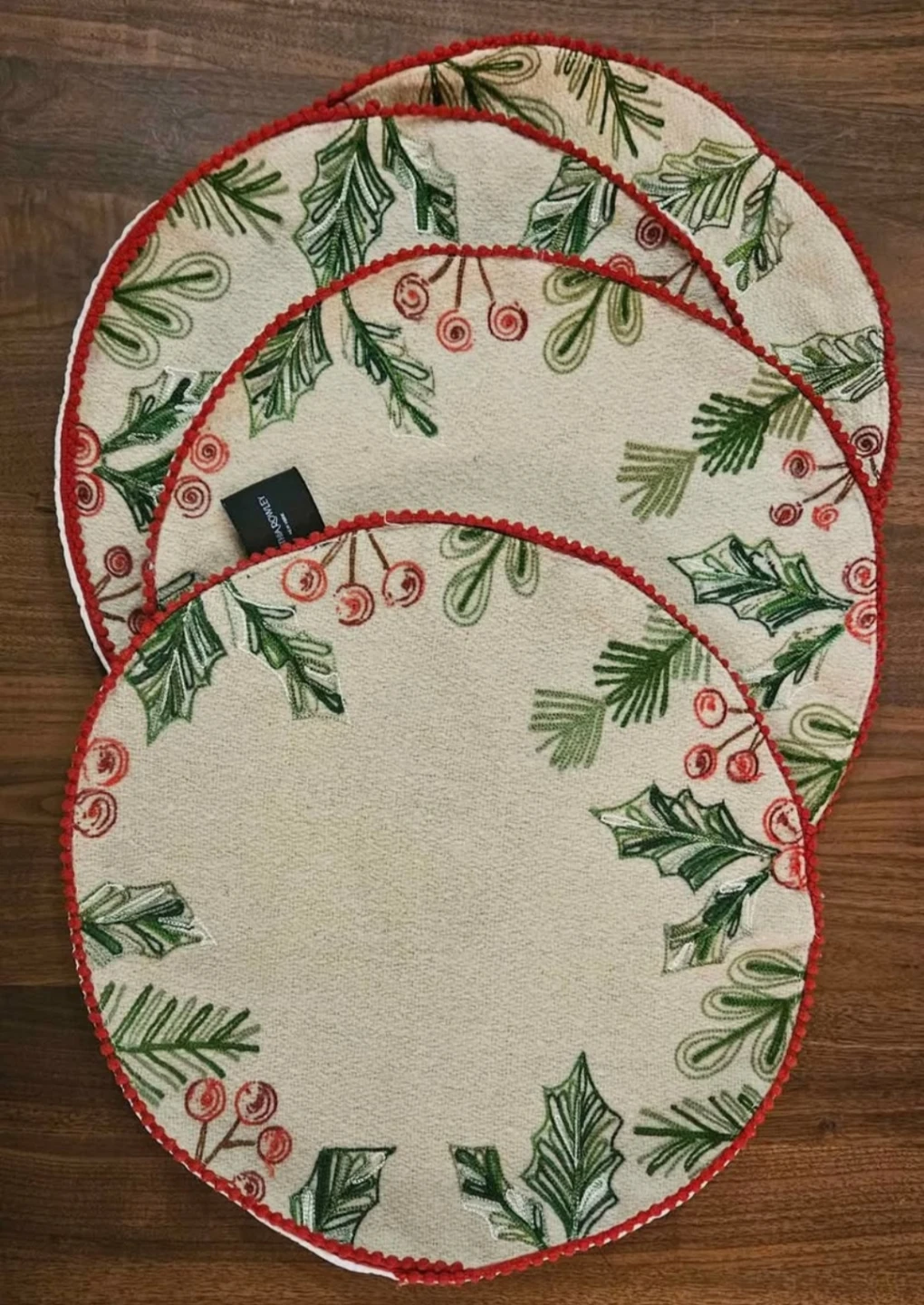 Christmas Placemat - 14 inch Diameter