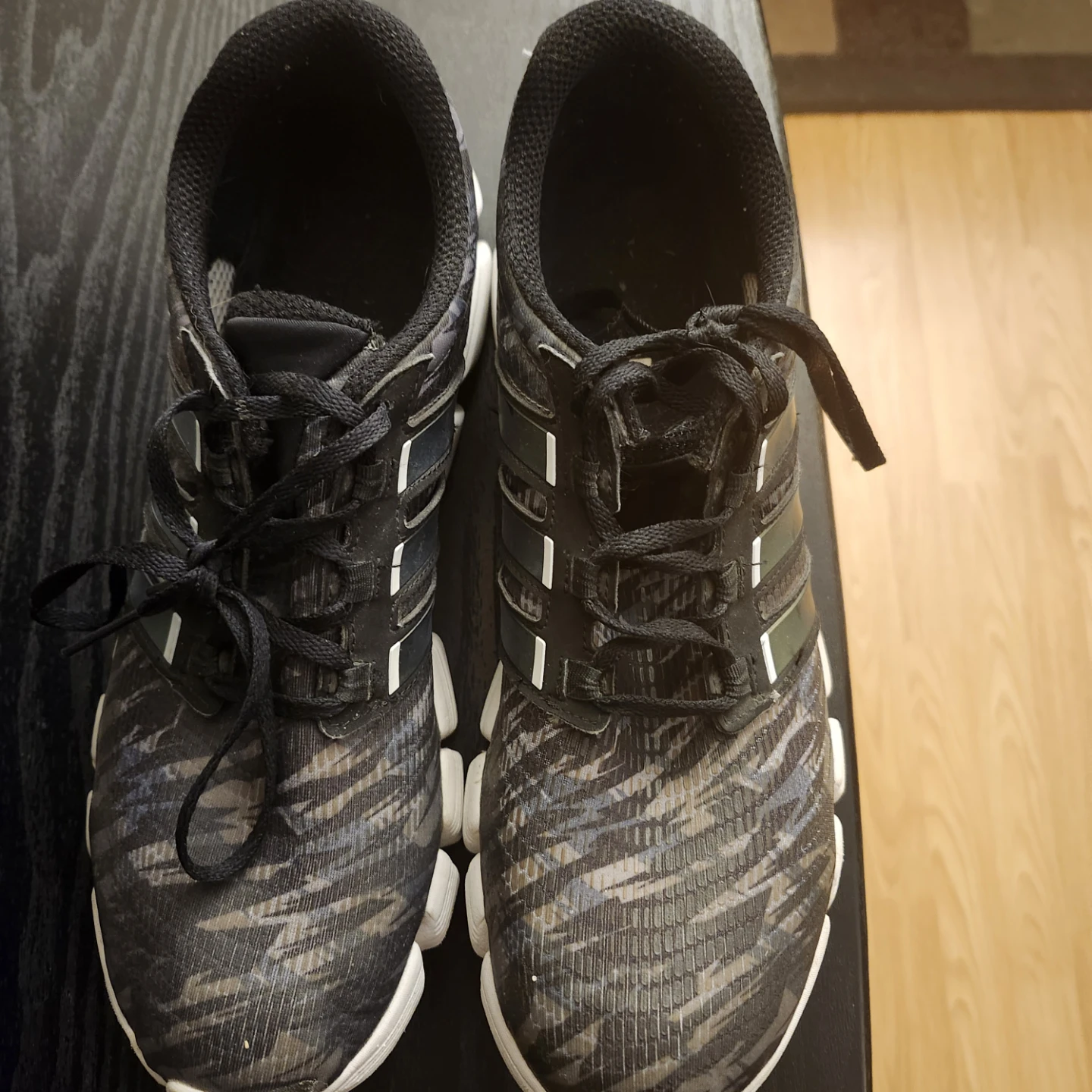 Used Adidas G97575 Running Shoes - US 11.5 - photo 3