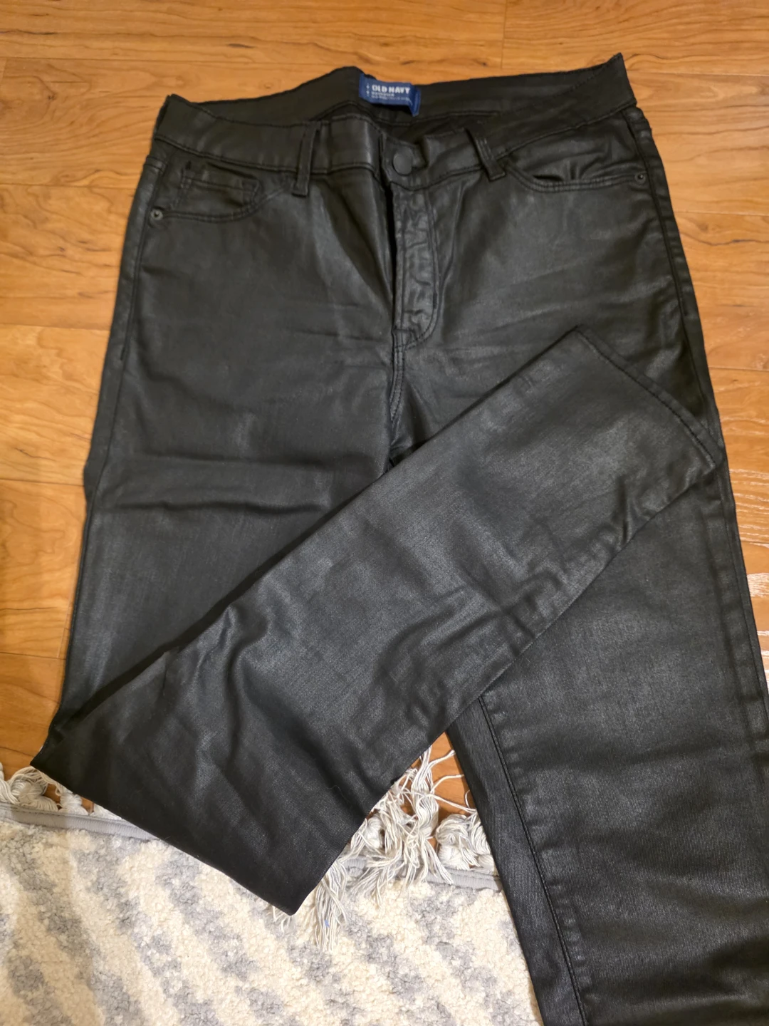 Old Navy Rockstar Black Coated Jeans - Size 8 - photo 2