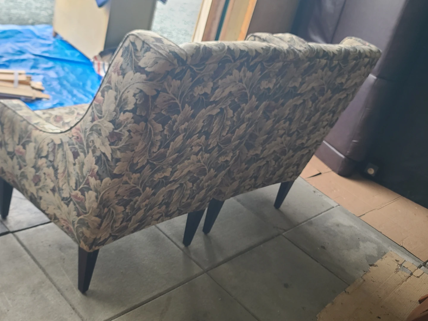 Pair of Wingback Accent Chairs - photo 4
